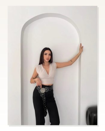 Vatkalı Kolsuz V Yaka Drapeli Crop Bluz Likralı Fit Boyalı Gri