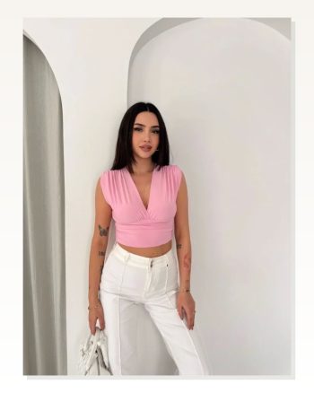 Vatkalı Kolsuz V Yaka Drapeli Crop Bluz Likralı Fit Pembe