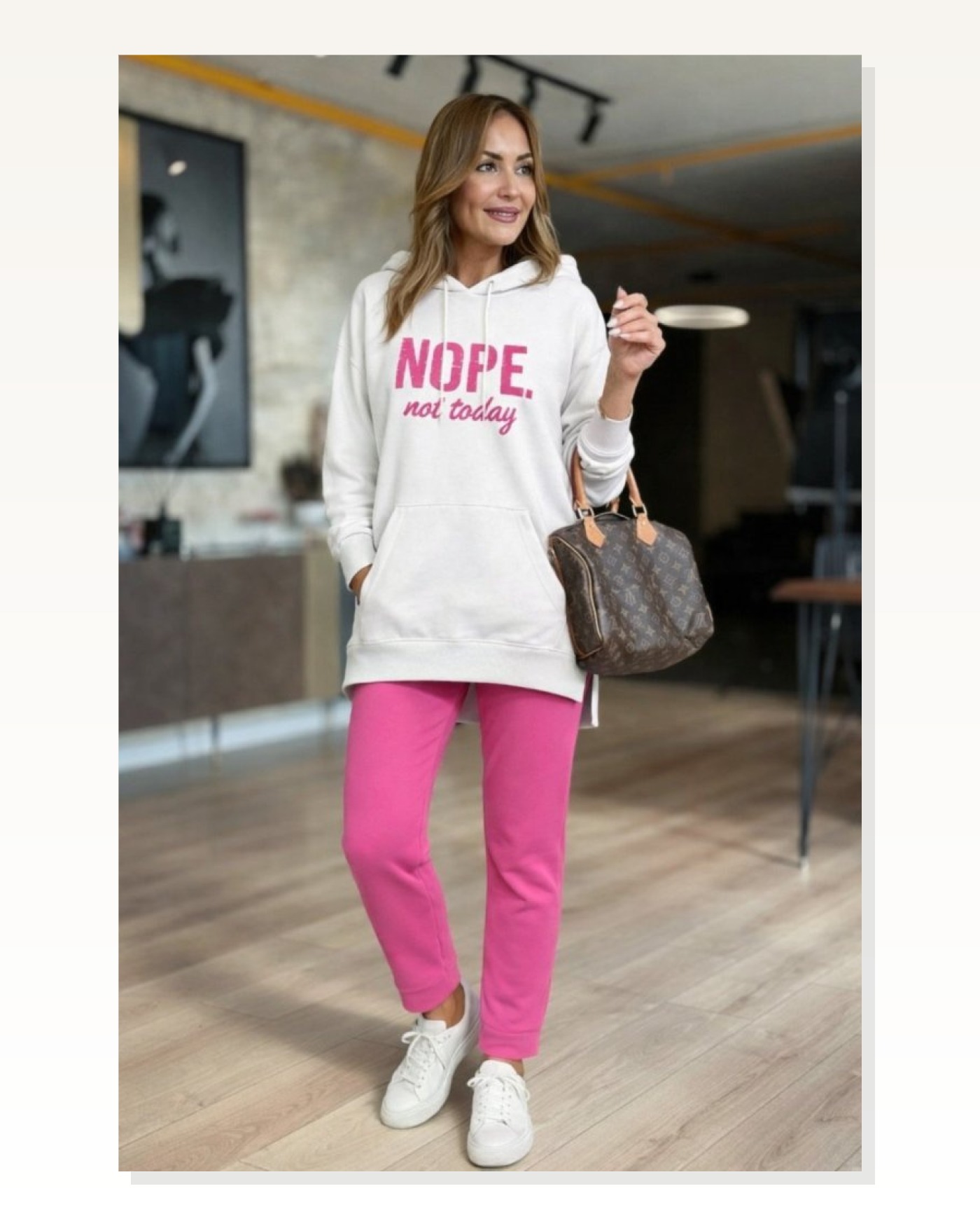 Kadın Uzun Kollu Kapşonlu Bağcıklı Viskon Iki Iplik Sweat Marketplace blank