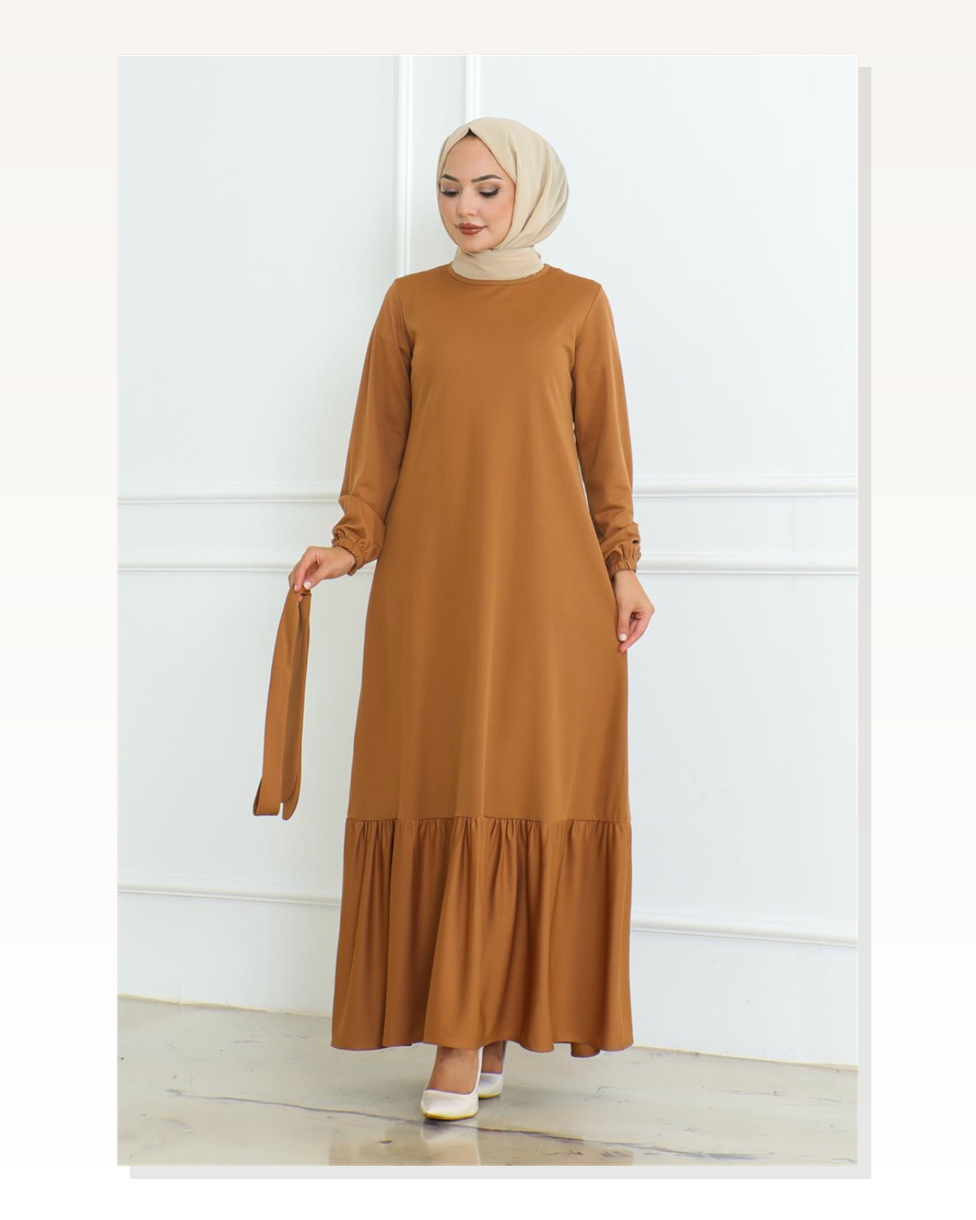 Eteği Fırfırlı Tesettür Elbise CAMEL Marketplace blank